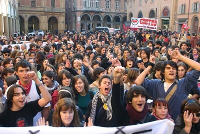 studenti antifascisti in piazza