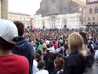 7. assemblea studenti medi in piazza maggiore - 17 ottobre 2008