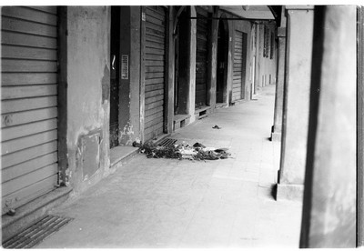 11 marzo 1977 - via Mascarella, il luogo do ve Francesco Lorusso fu ucciso